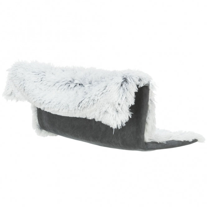 Trixie Harvey radiator hammock