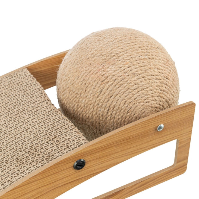 Trixie scratching ramp with ball